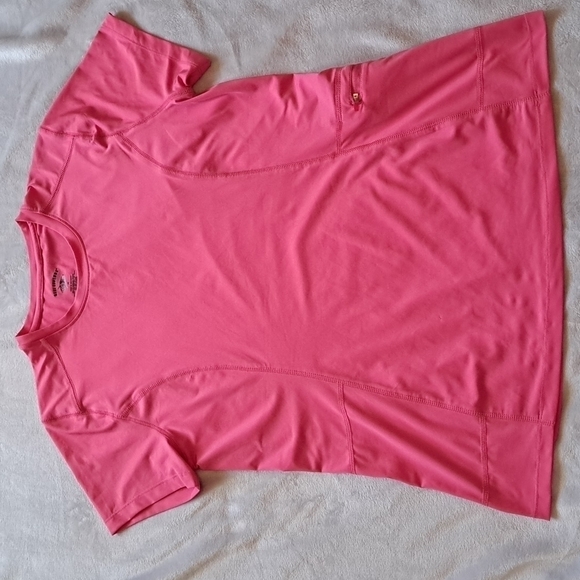 𝅺NEW REEL LEGENDS Hot Pink Short Sleeve Performance Freeline Fishing Top MEDIUM - Picture 2 of 8